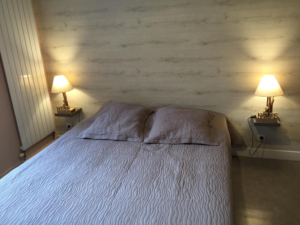 La Roseraie Villa Haybes Dış mekan fotoğraf